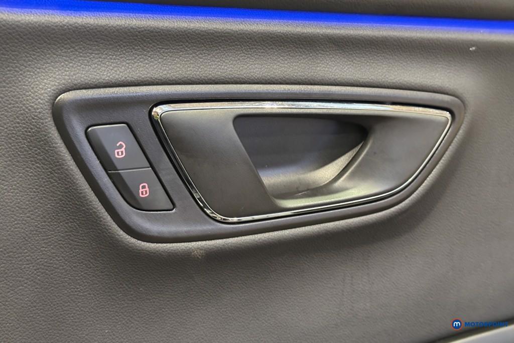 Seat Leon Xcellence Lux Automatic Petrol Hatchback - Stock Number (1608275) - 8th supplementary image