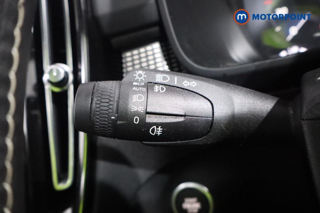 Volvo Xc40 R Design Automatic Petrol SUV - Stock Number (1600084) - 8th supplementary image