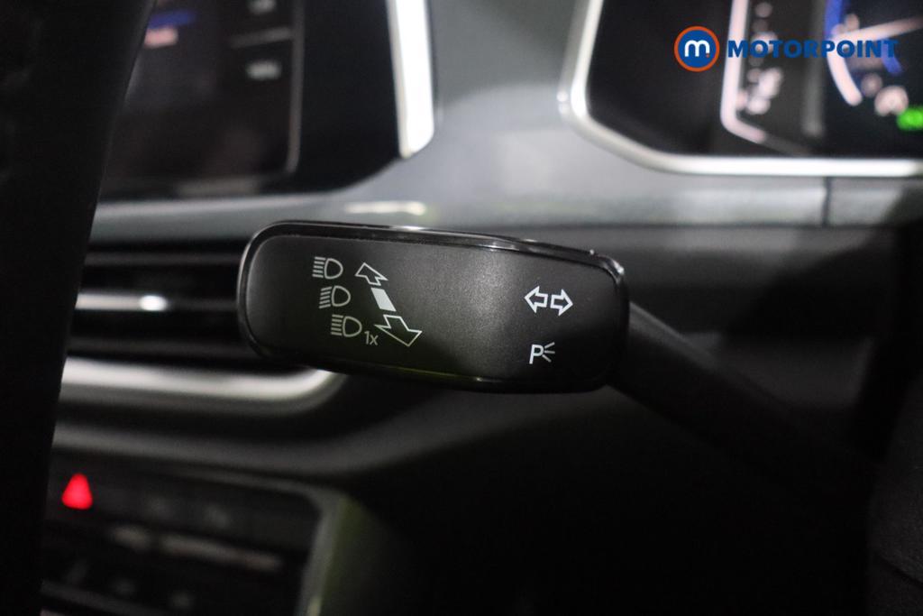 Volkswagen T-Roc Style Automatic Petrol SUV - Stock Number (1597769) - 8th supplementary image