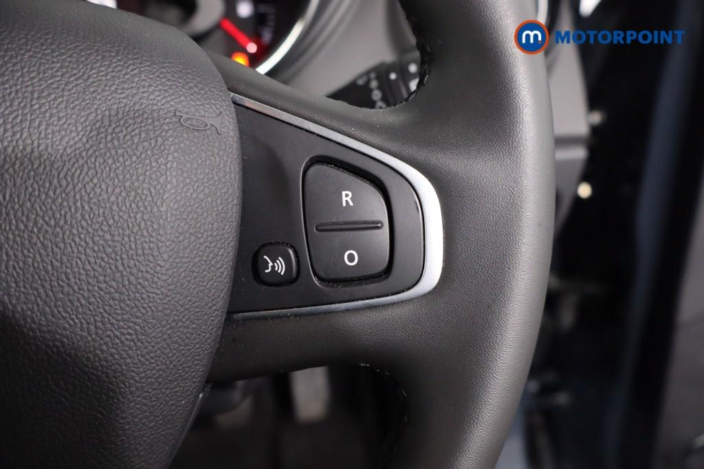 Renault Captur Iconic Manual Petrol SUV - Stock Number (1607254) - 8th supplementary image