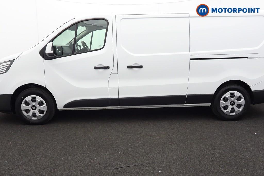 Renault Trafic Advance Automatic Electric Panel Van - Stock Number (1604196) - Passenger side