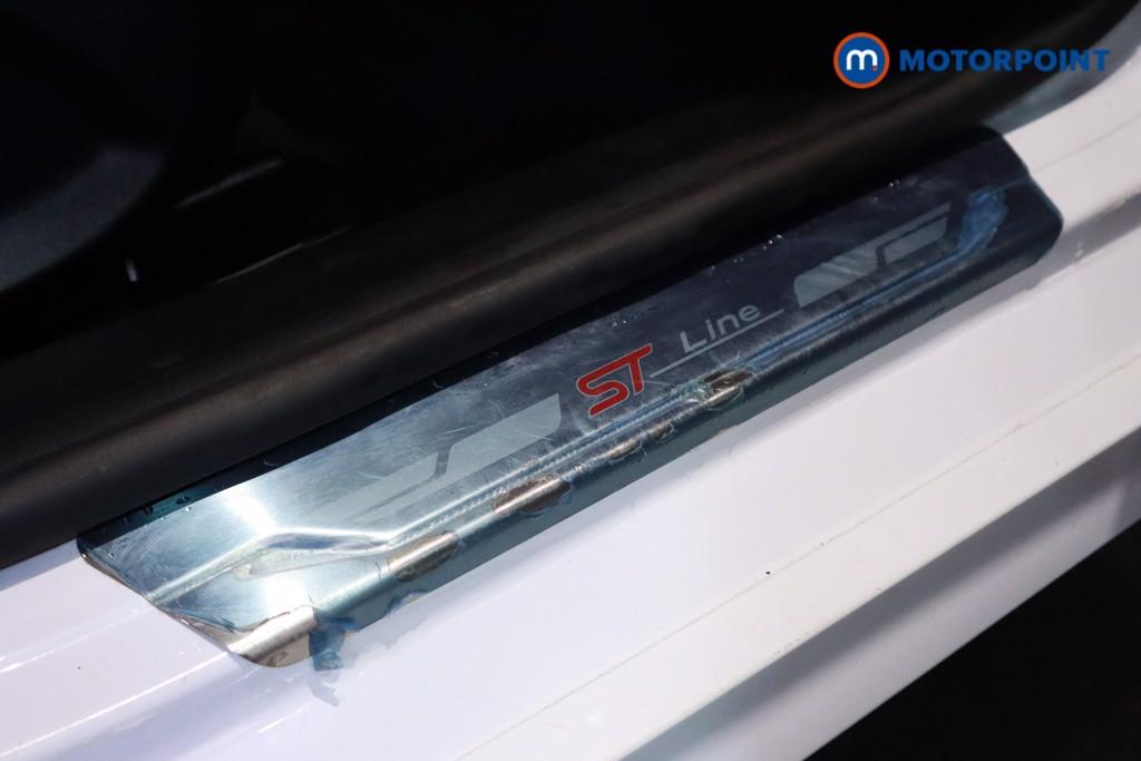 Ford Fiesta St-Line Manual Petrol Hatchback - Stock Number (1606763) - 8th supplementary image