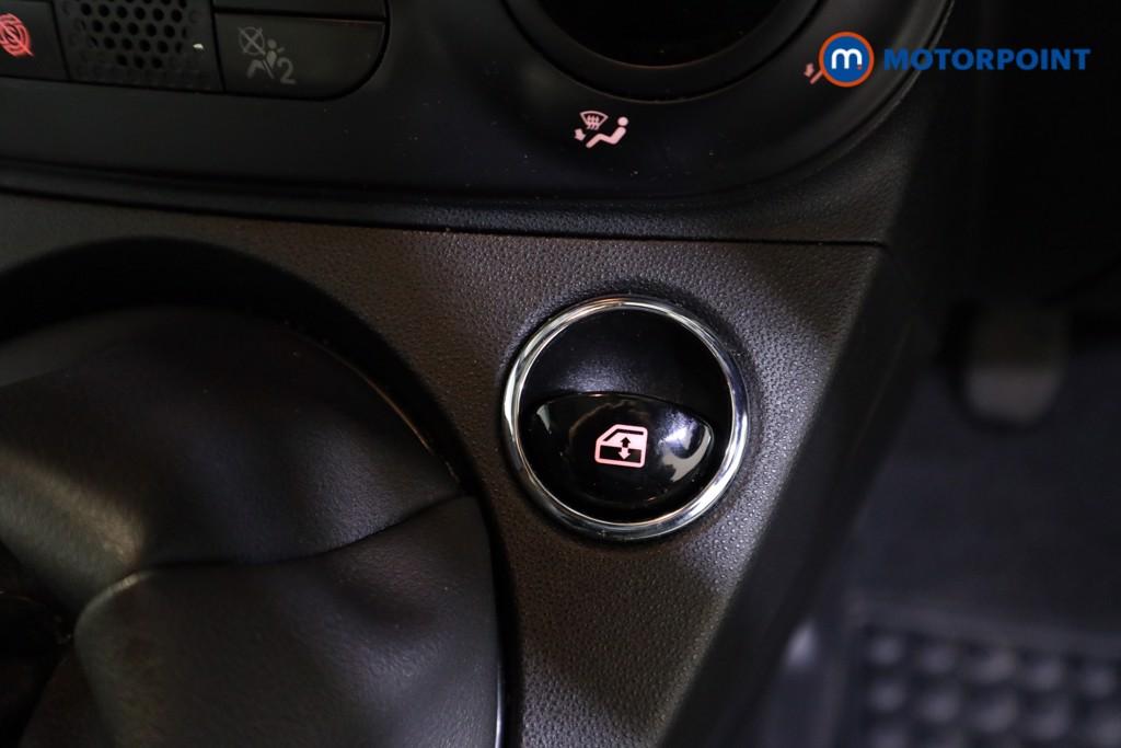 Fiat 500 Dolcevita Manual Petrol Hatchback - Stock Number (1608083) - 8th supplementary image