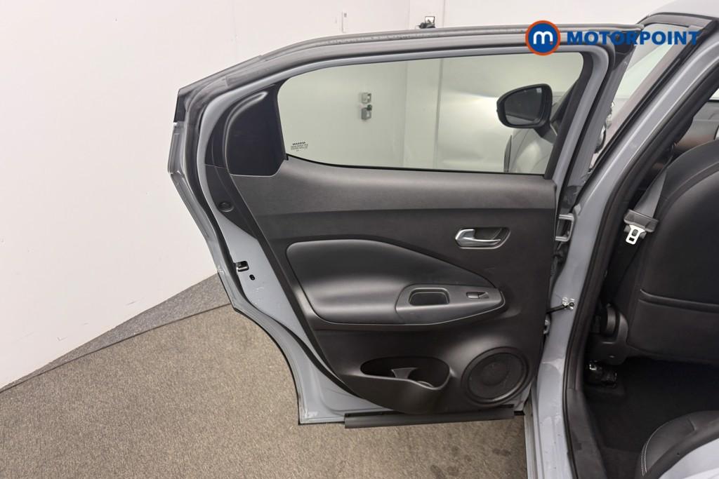 Nissan Juke Tekna Automatic Petrol SUV - Stock Number (1593281) - 8th supplementary image