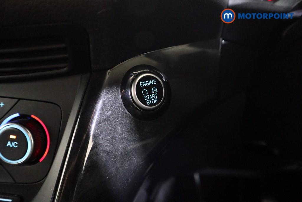 Ford Kuga St-Line Manual Diesel SUV - Stock Number (1607603) - 8th supplementary image