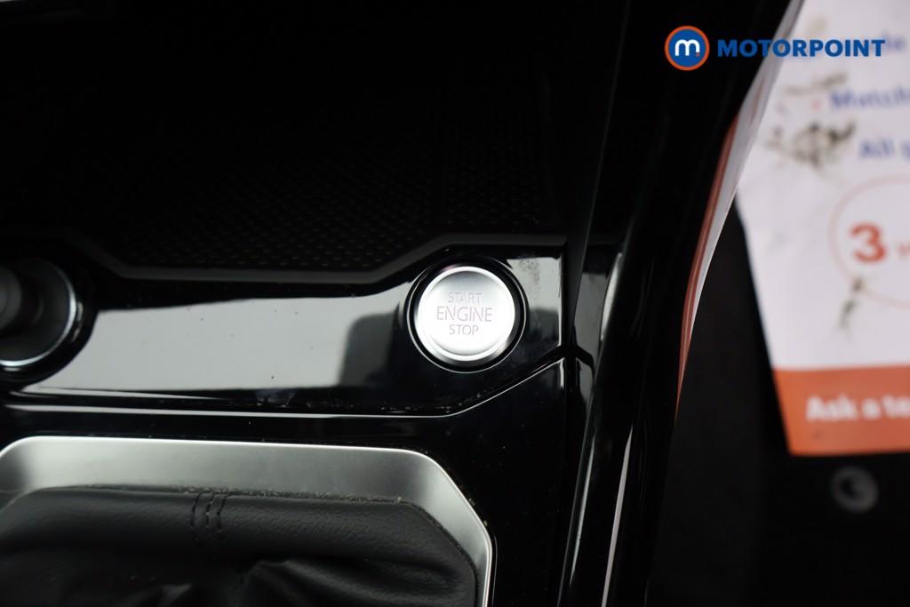 Volkswagen T-Roc R-Line Manual Petrol SUV - Stock Number (1607671) - 8th supplementary image