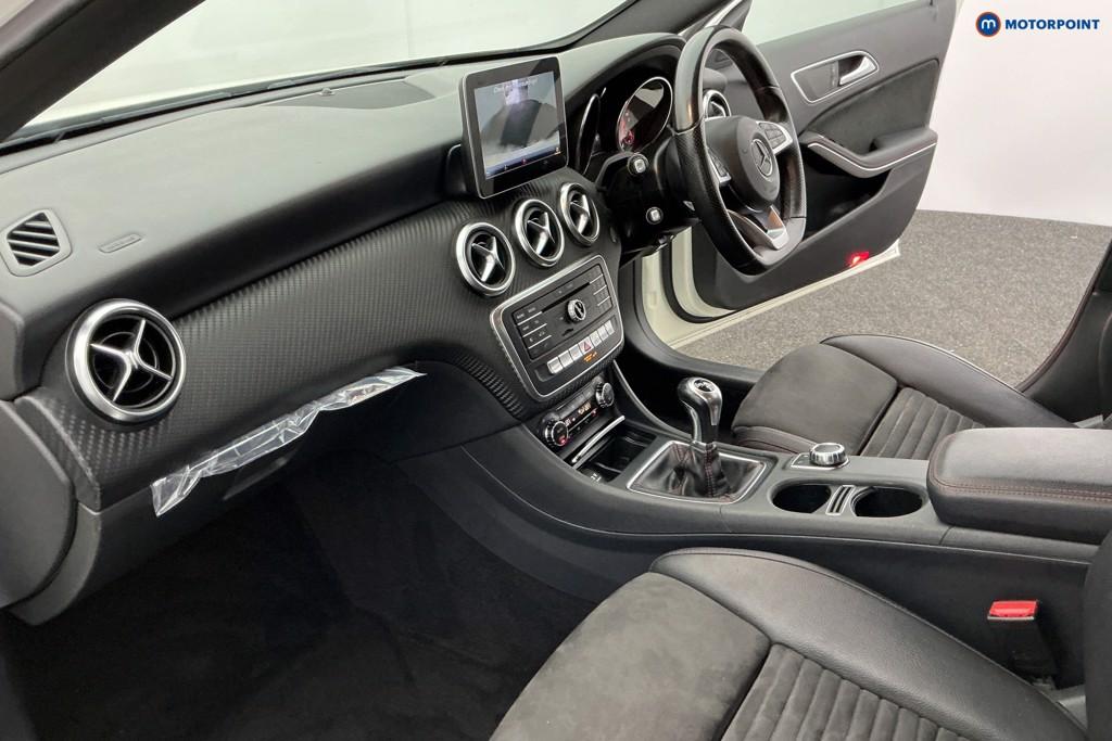 Mercedes-Benz A Class Amg Line Manual Petrol Hatchback - Stock Number (1603153) - 8th supplementary image