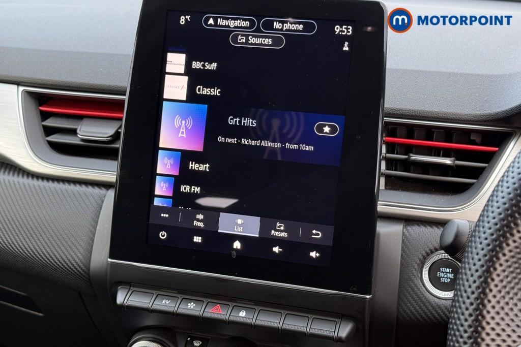 Renault Captur R.S. Line Automatic Petrol Plug-In Hybrid SUV - Stock Number (1606619) - 8th supplementary image