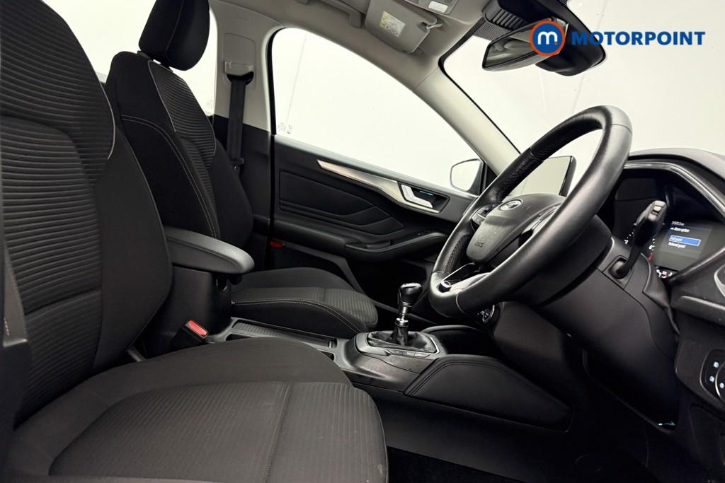 Ford Focus Titanium Manual Petrol Hatchback - Stock Number (1600271) - 8th supplementary image