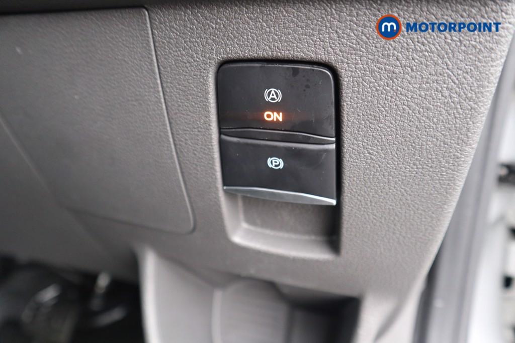 Ford Transit Limited Automatic Diesel Medium Roof Van - Stock Number (1605812) - 8th supplementary image