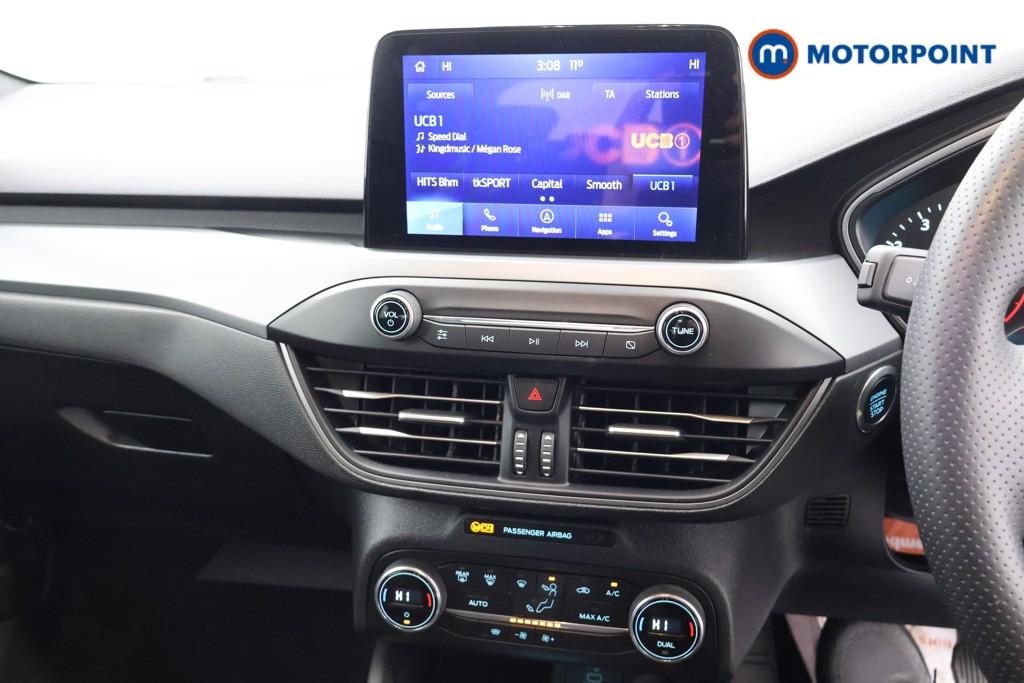 Ford Focus St-Line Manual Petrol Hatchback - Stock Number (1610034) - 8th supplementary image