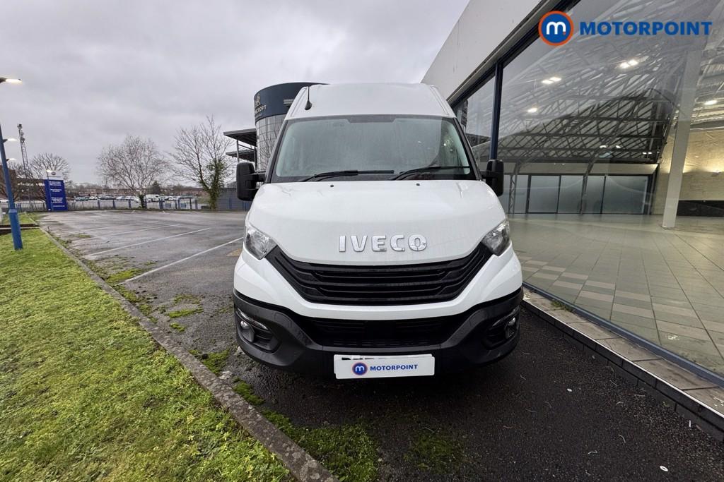 Iveco Daily Business Manual Diesel High Volume-High Roof Van - Stock Number (1597470) - Front bumper