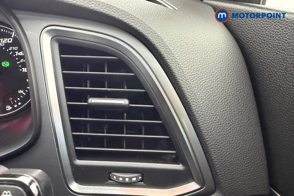 Seat Ateca Se Technology Automatic Petrol SUV - Stock Number (1607839) - 8th supplementary image