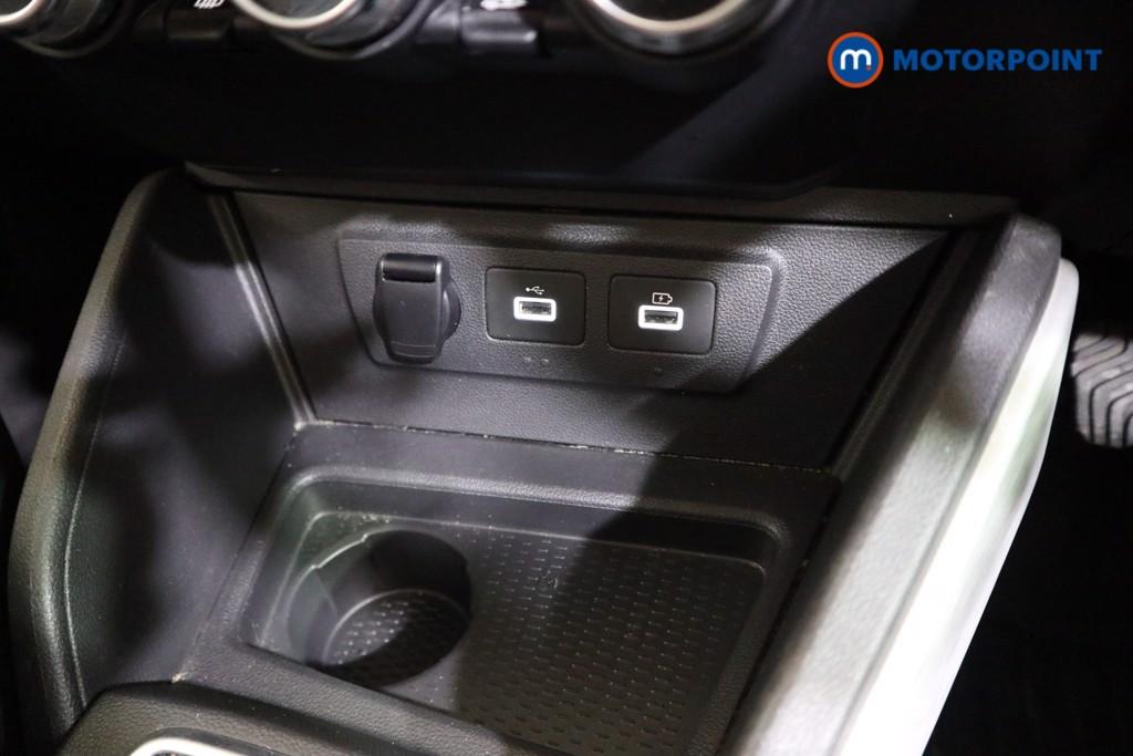 Dacia Duster Prestige Manual Petrol SUV - Stock Number (1594014) - 8th supplementary image