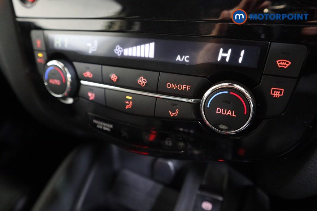 Nissan Qashqai Tekna Manual Diesel SUV - Stock Number (1579513) - 8th supplementary image