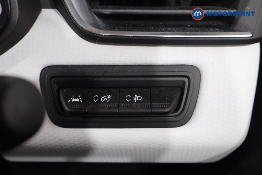 Renault Clio S Edition Automatic Petrol-Electric Hybrid Hatchback - Stock Number (1612611) - 8th supplementary image