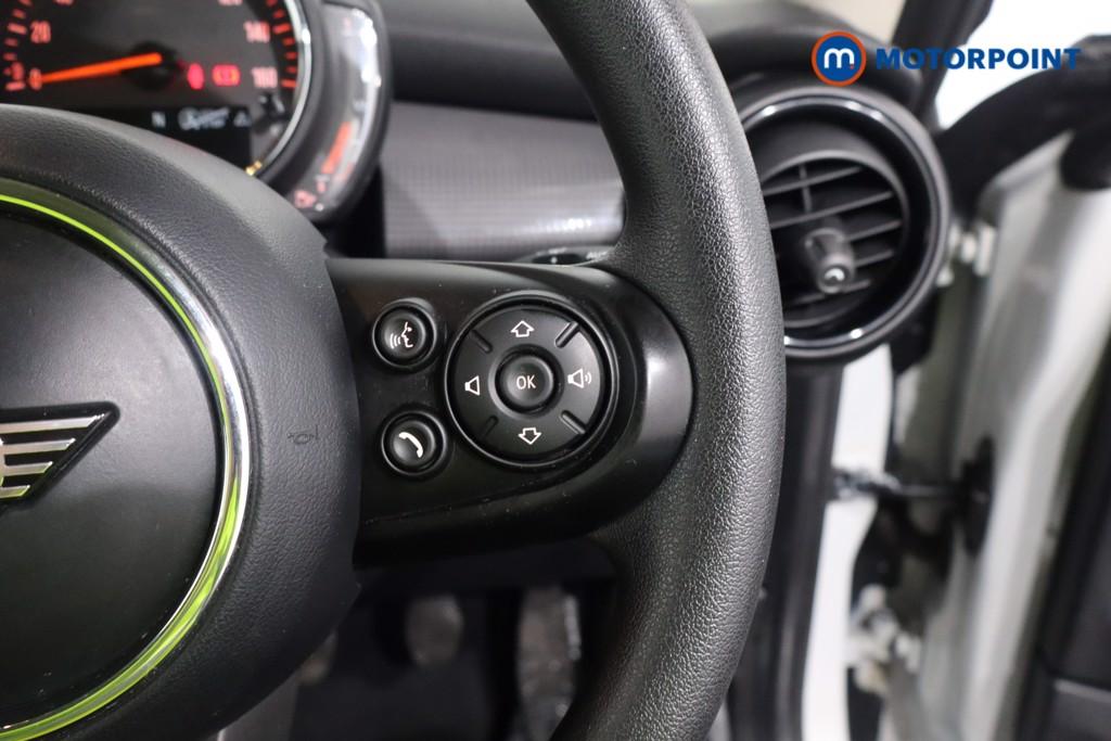 Mini Hatchback Cooper Classic Manual Petrol Hatchback - Stock Number (1611702) - 8th supplementary image