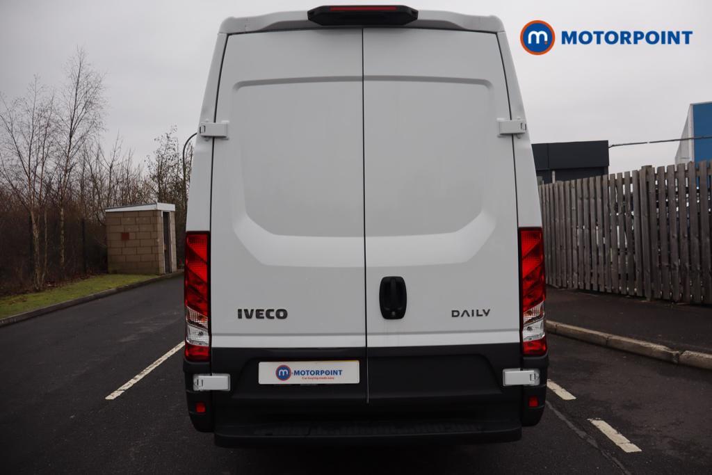 Iveco Daily Business Manual Diesel High Volume-High Roof Van - Stock Number (1597400) - Rear bumper