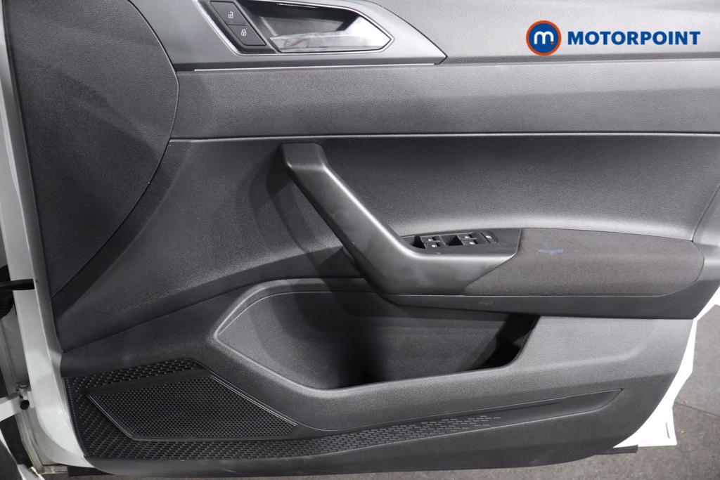 Volkswagen Polo R-Line Automatic Petrol Hatchback - Stock Number (1607619) - 8th supplementary image