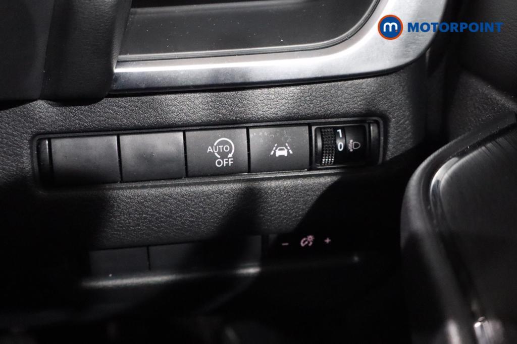 Nissan Qashqai Acenta Premium Automatic Petrol SUV - Stock Number (1612032) - 8th supplementary image