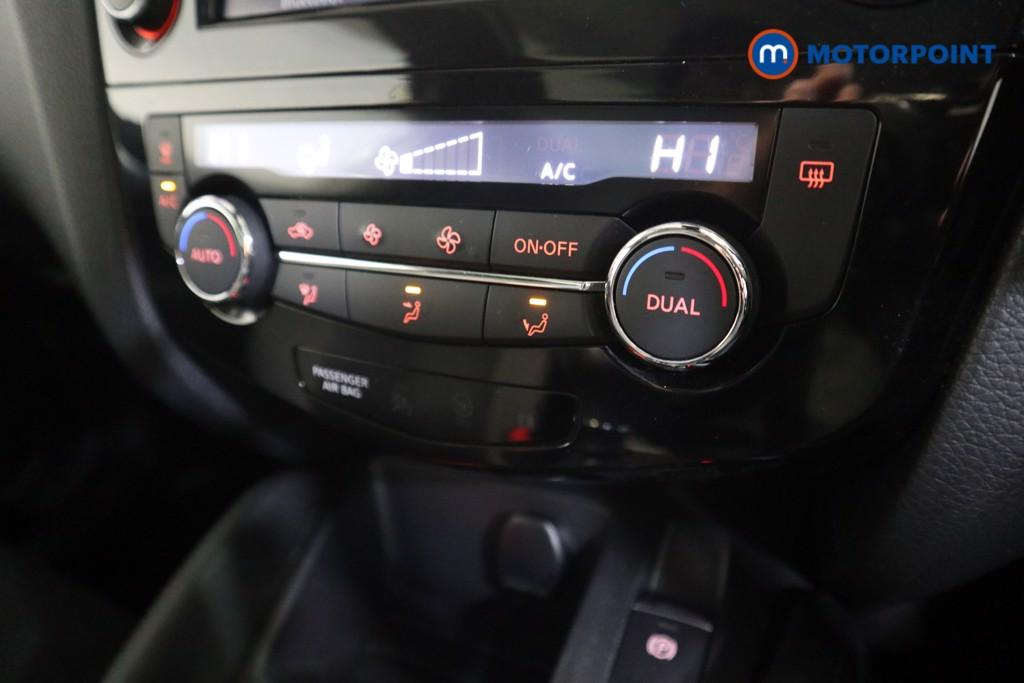 Nissan Qashqai N-Connecta Manual Petrol SUV - Stock Number (1594145) - 8th supplementary image