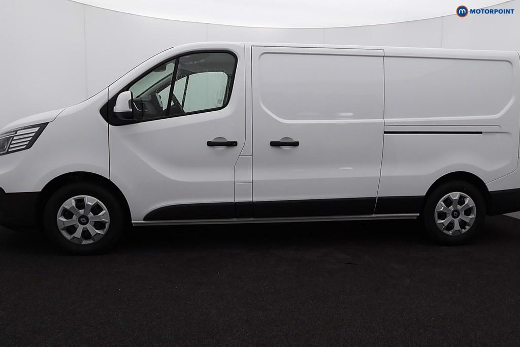 Renault Trafic Advance Automatic Electric Panel Van - Stock Number (1604208) - Passenger side