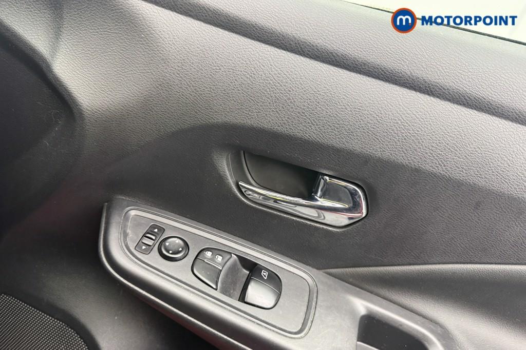 Nissan Micra Acenta Manual Petrol Hatchback - Stock Number (1615558) - 8th supplementary image