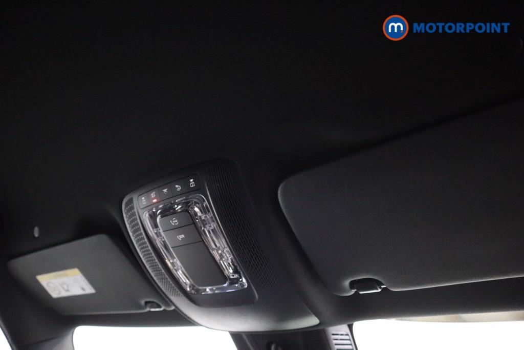 Mercedes-Benz GLA Exclusive Edition Automatic Petrol Plug-In Hybrid SUV - Stock Number (1612137) - 8th supplementary image