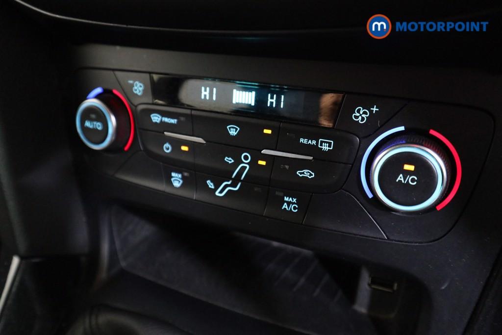 Ford Focus Titanium Manual Petrol Hatchback - Stock Number (1612516) - 8th supplementary image