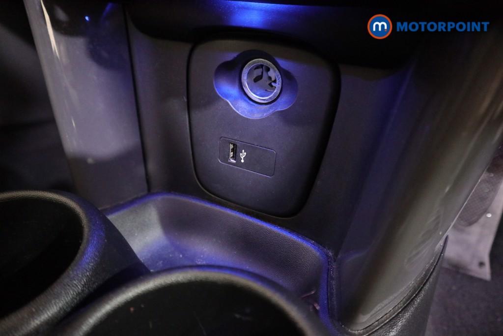 Mini Convertible Cooper Classic Manual Petrol Convertible - Stock Number (1614277) - 8th supplementary image