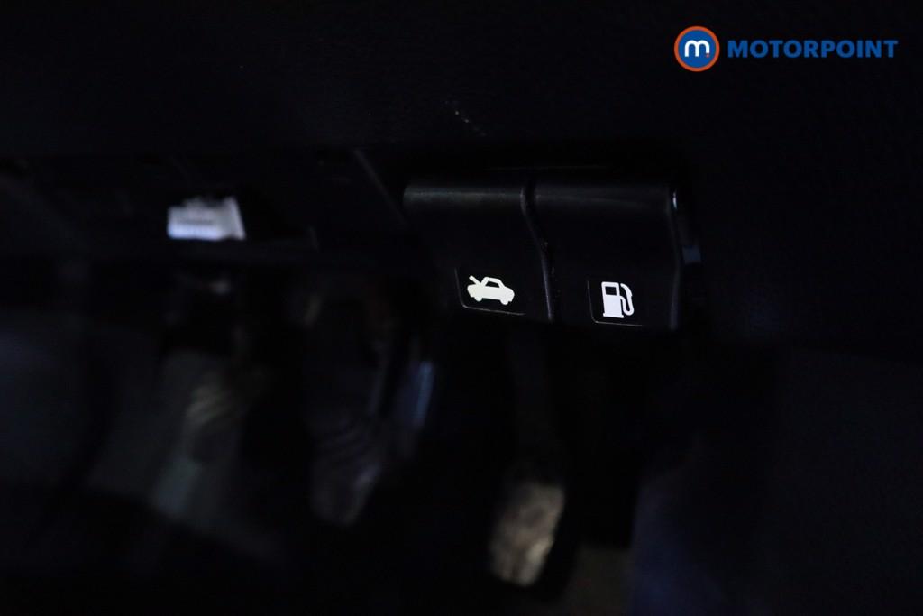 Nissan Qashqai Acenta Premium Manual Diesel SUV - Stock Number (1605355) - 8th supplementary image