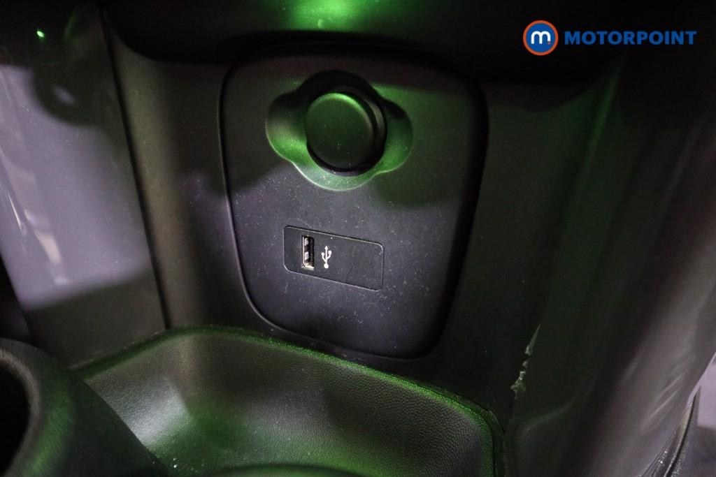 Mini Hatchback Cooper Automatic Petrol Hatchback - Stock Number (1615768) - 8th supplementary image