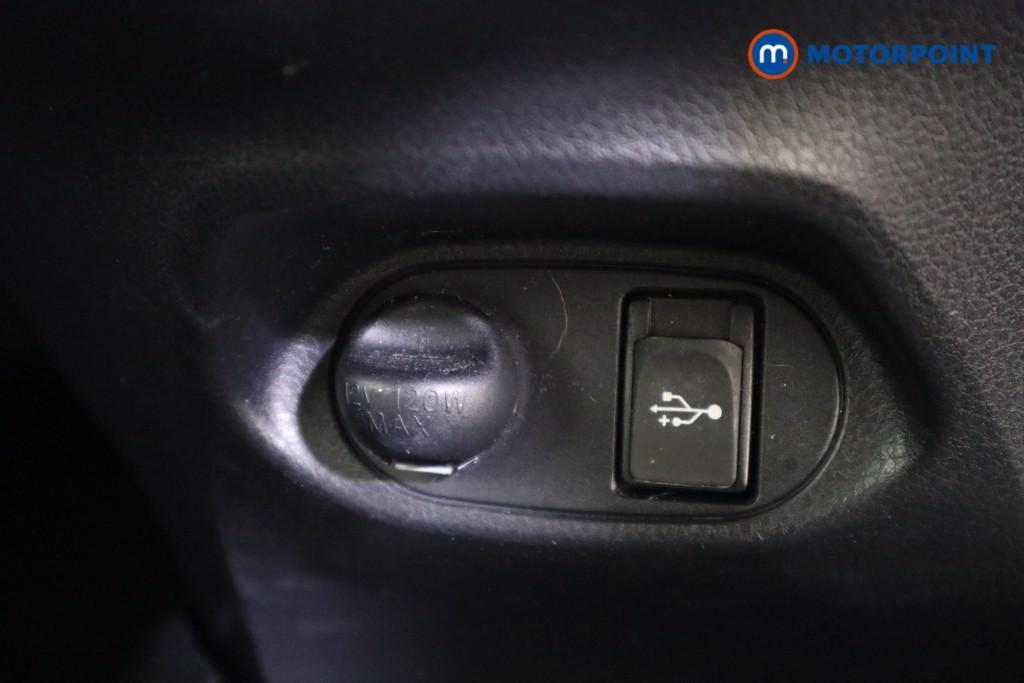 Toyota Yaris Excel Automatic Petrol-Electric Hybrid Hatchback - Stock Number (1613857) - 8th supplementary image