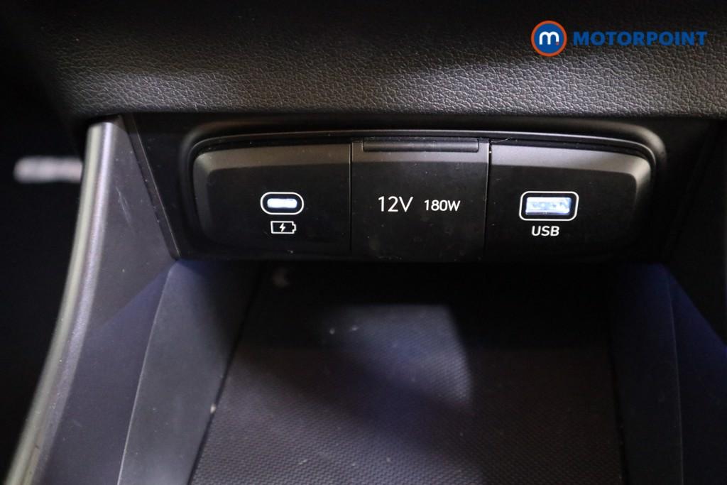 Hyundai I20 Premium Manual Petrol Hatchback - Stock Number (1610719) - 8th supplementary image