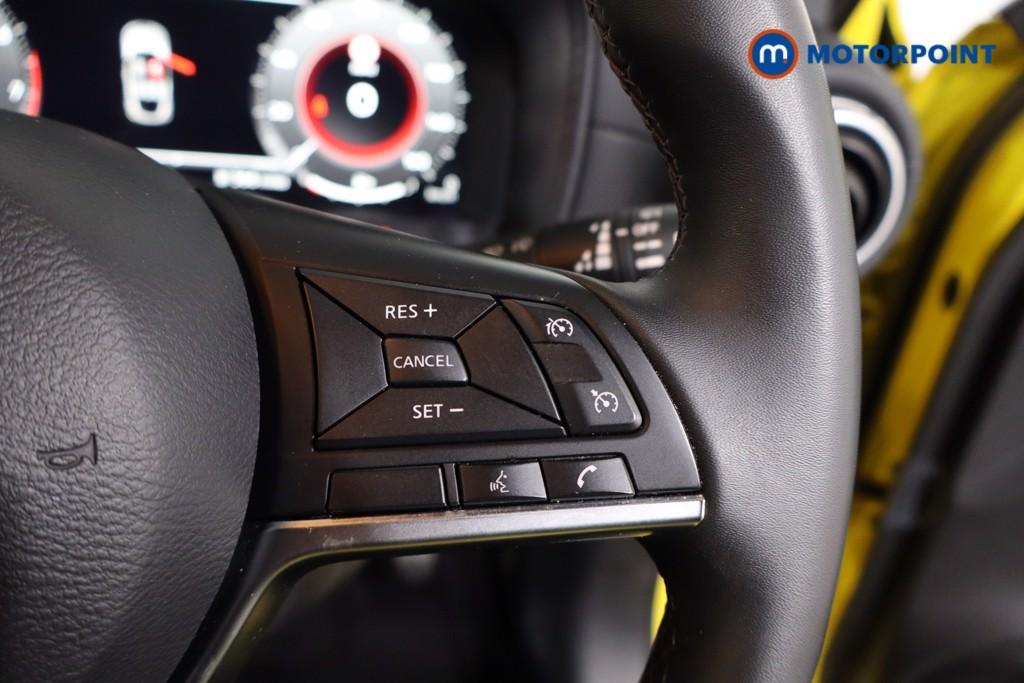 Nissan Juke N-Connecta Manual Petrol SUV - Stock Number (1610433) - 8th supplementary image