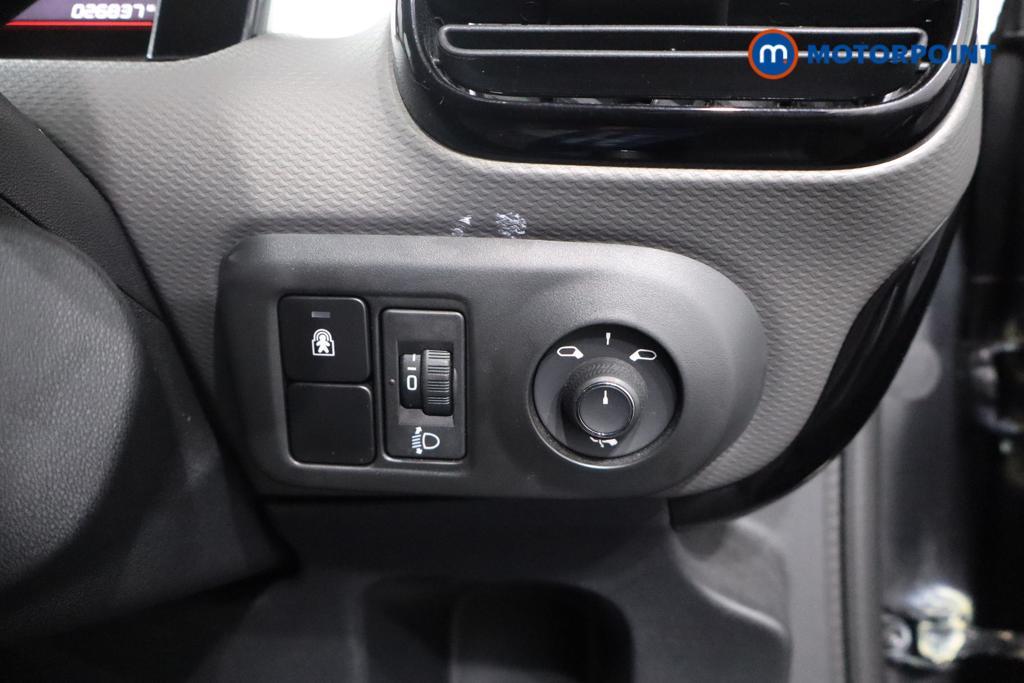 Citroen C4 Cactus Flair Manual Petrol SUV - Stock Number (1615180) - 8th supplementary image