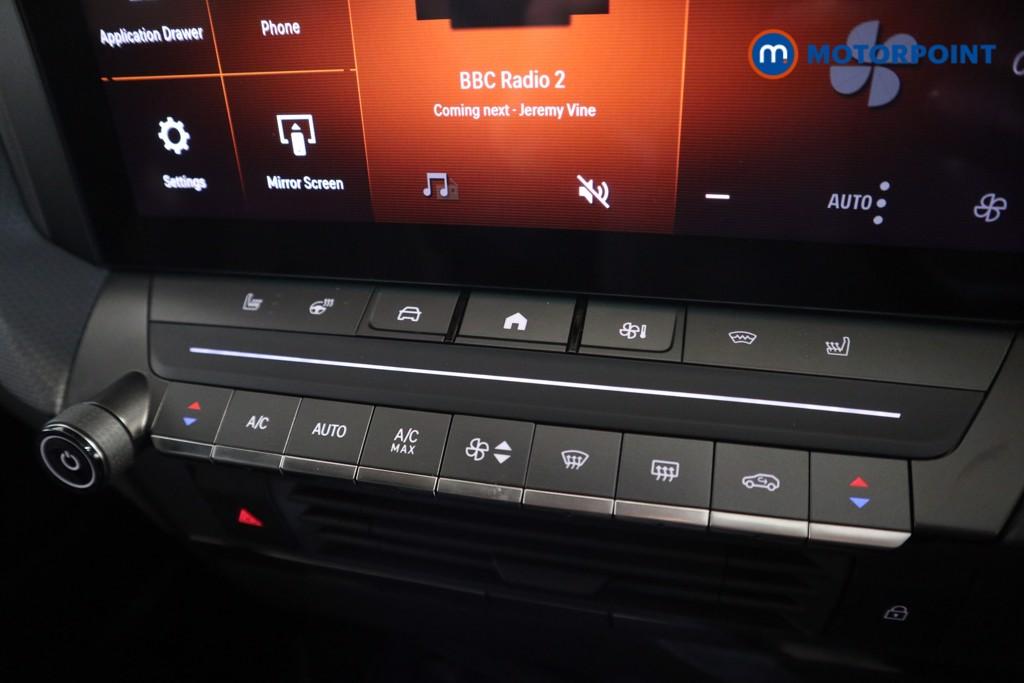 Vauxhall Astra Ultimate Automatic Petrol Plug-In Hybrid Hatchback - Stock Number (1619314) - 8th supplementary image