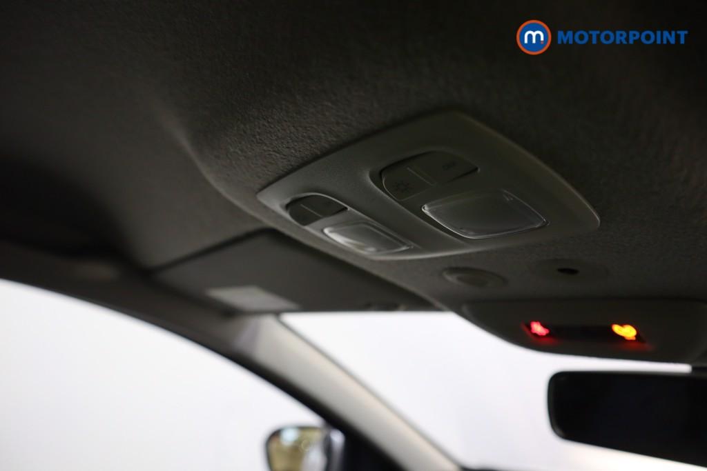 Dacia Duster Prestige Manual Petrol SUV - Stock Number (1605275) - 8th supplementary image