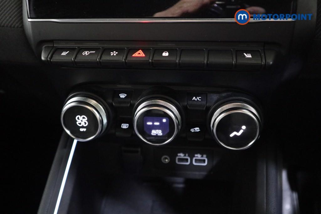 Renault Clio Esprit Alpine Manual Petrol Hatchback - Stock Number (1615406) - 8th supplementary image