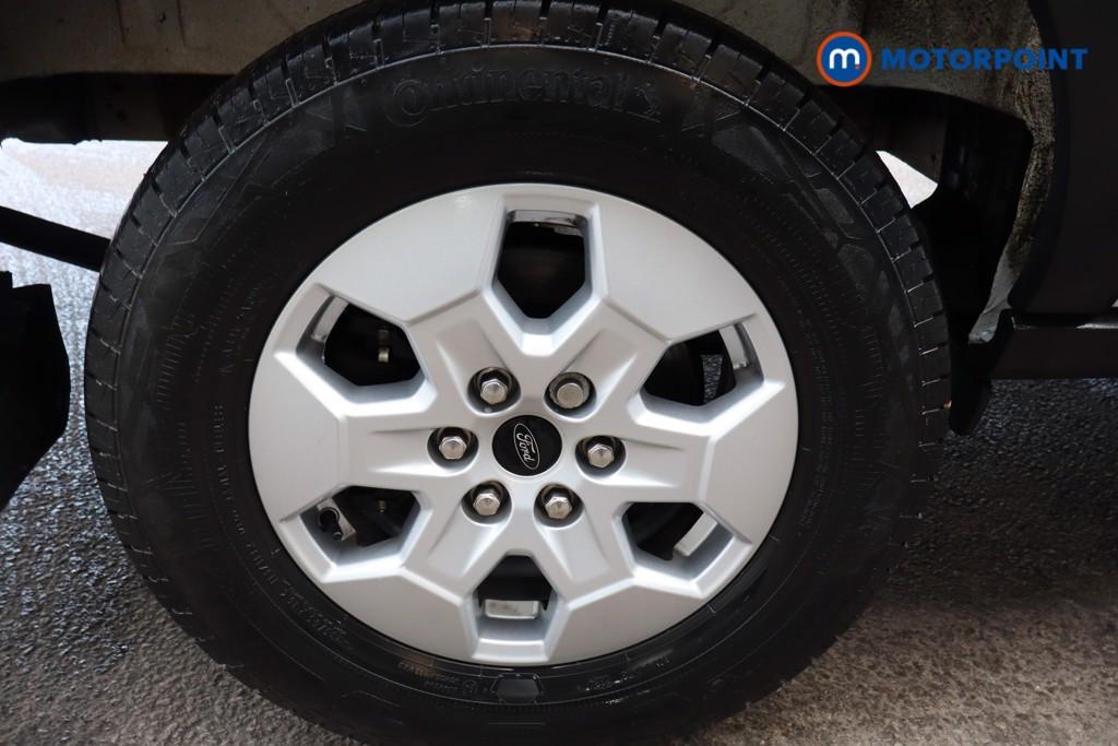 Ford Transit Limited Automatic Diesel Medium Roof Van - Stock Number (1611379) - 8th supplementary image
