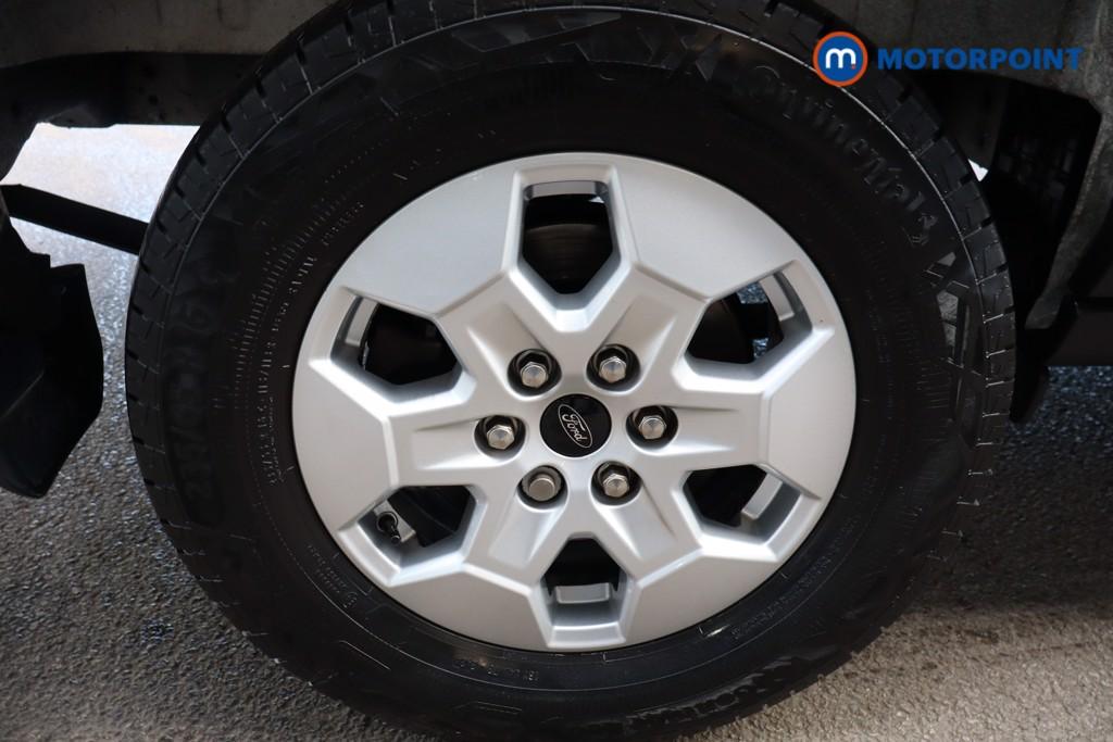 Ford Transit Limited Automatic Diesel Medium Roof Van - Stock Number (1611450) - 8th supplementary image