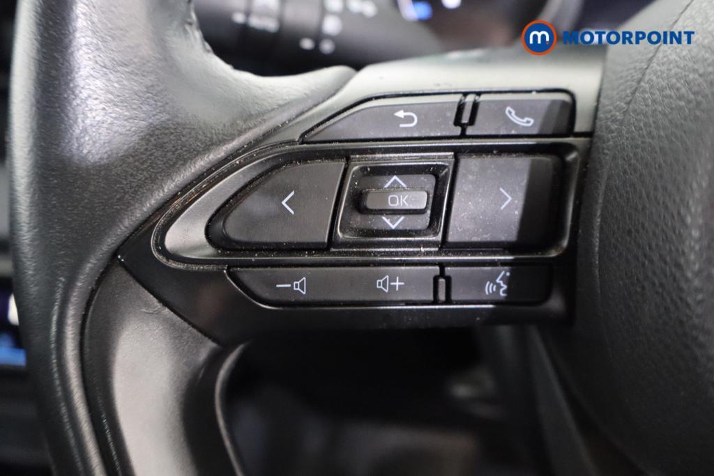 Toyota Yaris Design Automatic Petrol-Electric Hybrid Hatchback - Stock Number (1615129) - 8th supplementary image