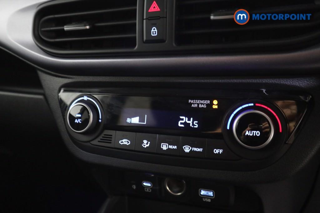 Hyundai I10 Premium Automatic Petrol Hatchback - Stock Number (1618103) - 8th supplementary image