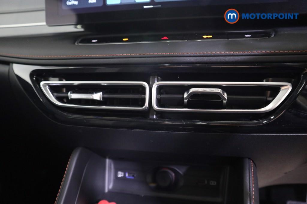 Mg Motor Uk HS SE Automatic Petrol-Electric Hybrid SUV - Stock Number (1616046) - 8th supplementary image