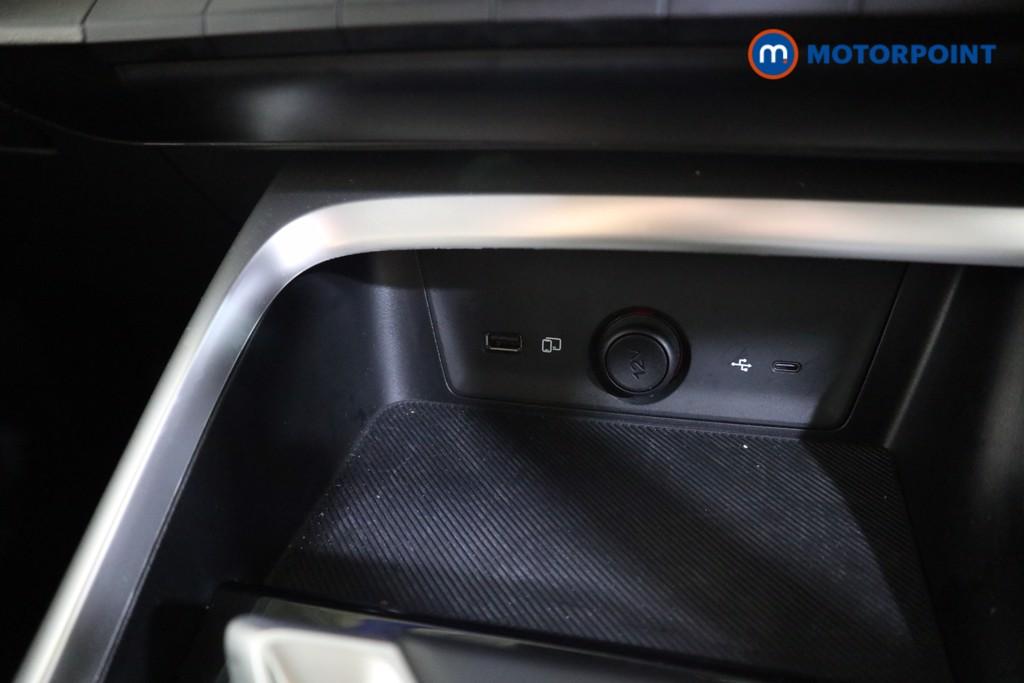 Mg Motor Uk ZS Trophy Automatic Petrol-Electric Hybrid SUV - Stock Number (1618338) - 8th supplementary image