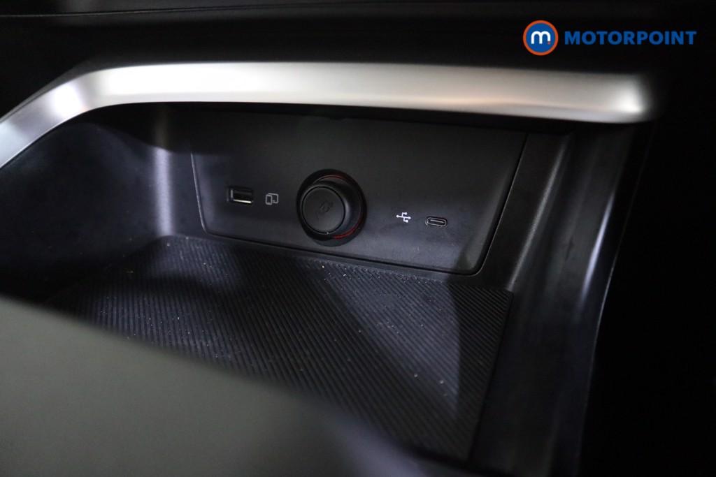 Mg Motor Uk ZS Trophy Automatic Petrol-Electric Hybrid SUV - Stock Number (1616864) - 8th supplementary image