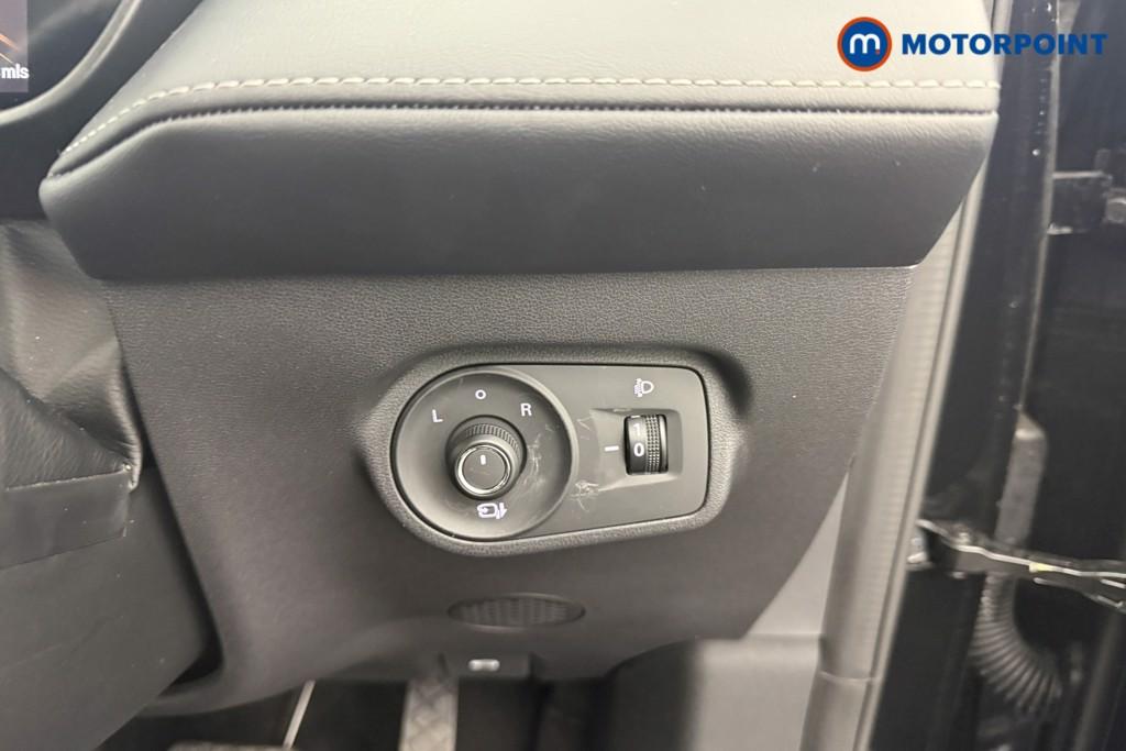 Mg Motor Uk ZS Trophy Automatic Petrol-Electric Hybrid SUV - Stock Number (1617690) - 8th supplementary image