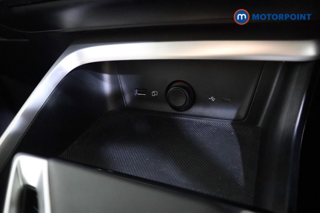 Mg Motor Uk ZS Trophy Automatic Petrol-Electric Hybrid SUV - Stock Number (1617694) - 8th supplementary image