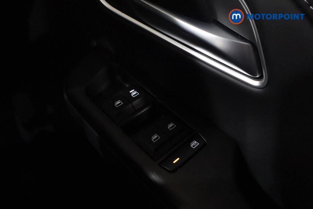 Mg Motor Uk ZS Trophy Automatic Petrol-Electric Hybrid SUV - Stock Number (1618421) - 8th supplementary image