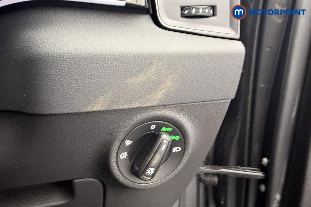 Skoda Karoq Sportline Edition Automatic Petrol SUV - Stock Number (1620998) - 8th supplementary image